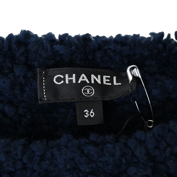 Chanel CC Embroidered Sheared Sweater in Navy Blue Wool - Picture 4 of 5